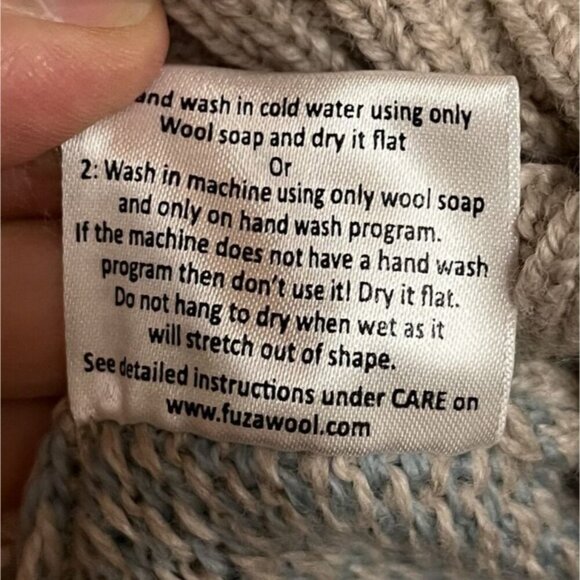 NWT Fuza Wool Hilda Handmade Chunky Knit Turtleneck Sweater Size M Blue Beige - Picture 10 of 10